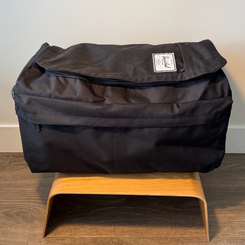 Herschel Supply Co. Outfitter Wheelie Luggage 50L - Picture 2 of 7